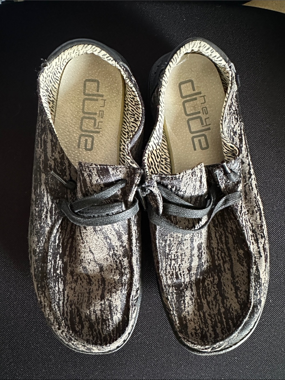 Hey Dude Wendy, Black Marble, Women's Patterned Black and Gray Slip-On Shoes